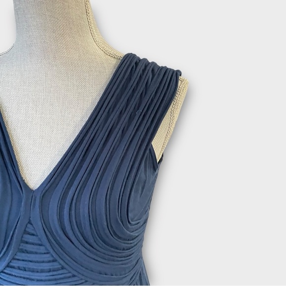 Max Studio Navy Blue Sleeveless Pleated Bodice Maxi Dress Size Small - Picture 4 of 11